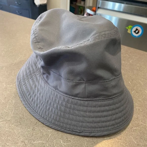 North Face Hat - Picture 3 of 4